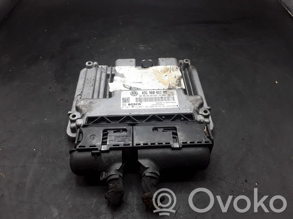 Volkswagen Golf V Engine control unit/module 