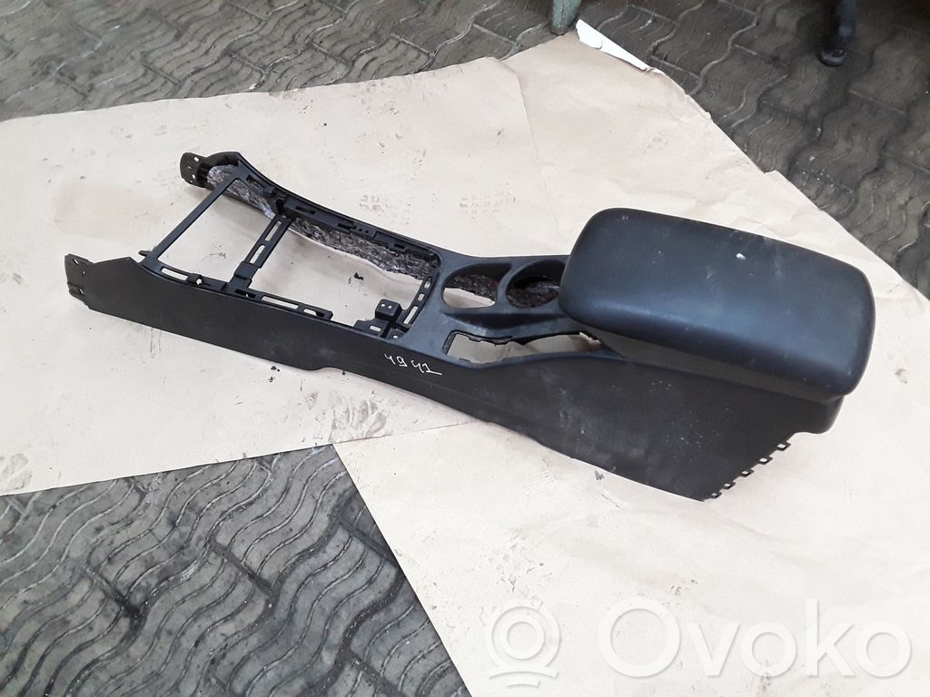 KIA Ceed Centrinė konsolė 