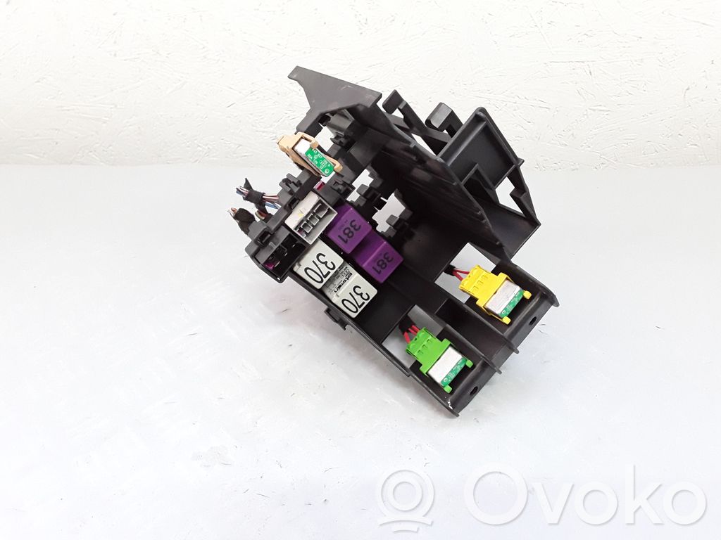 Audi A8 S8 D3 4E Módulo de fusible 
