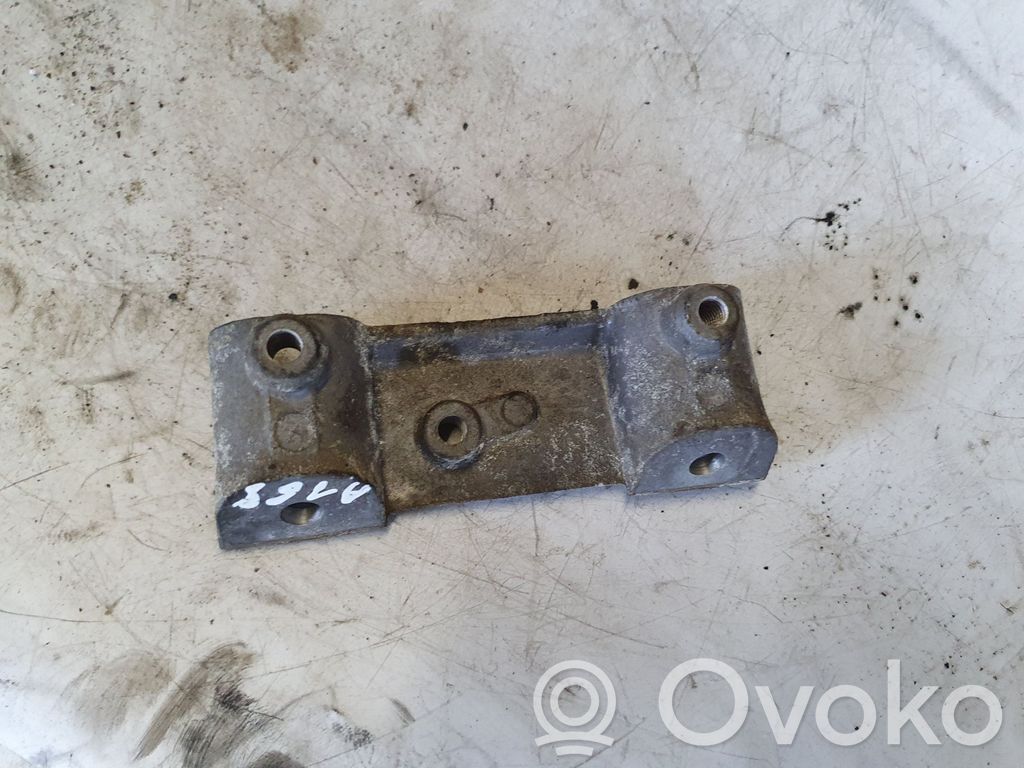 Land Rover Discovery 3 - LR3 Uchwyt / Mocowanie pompy paliwa 