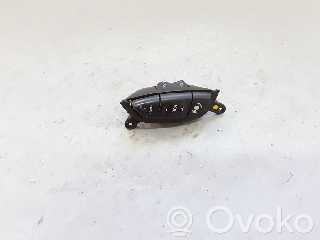 Jaguar S-Type Steering wheel buttons/switches 