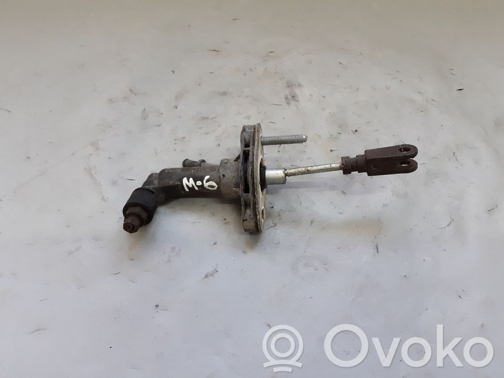 Cilindro maestro de embrague   GS1J41400,KE0472520