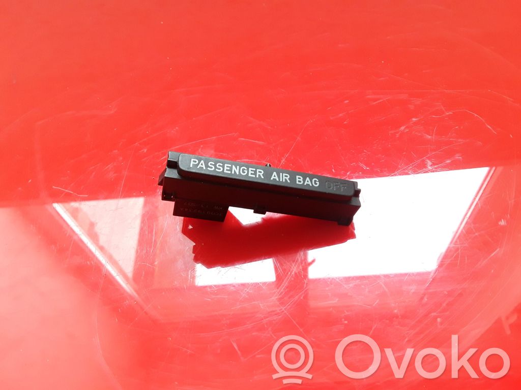 Volkswagen PASSAT B6 Comutator pornit/oprit airbag pasager