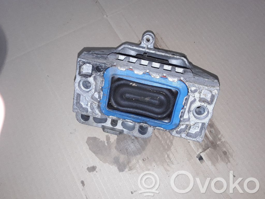 Engine mount bracket   1K0199262,1K0199262BB
