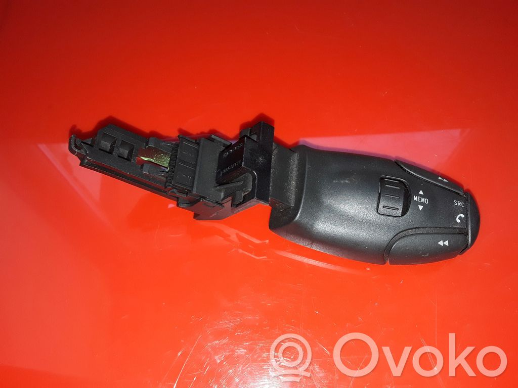 Peugeot 407 Unidad central de control multimedia 