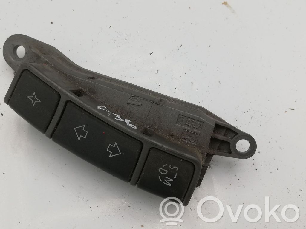 Stūres pogas / slēdži   6911586