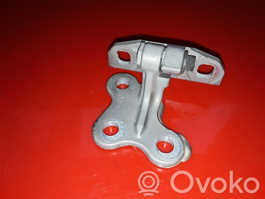 Volvo S60 Cerniera inferiore della portiera anteriore