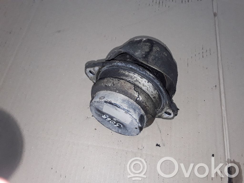 Moottorin kiinnikekorvake   7L6199131A