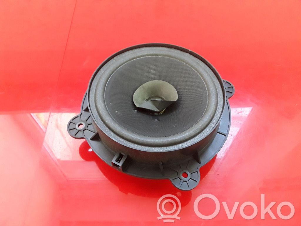 SsangYong Korando Difuzor ușă spate 
