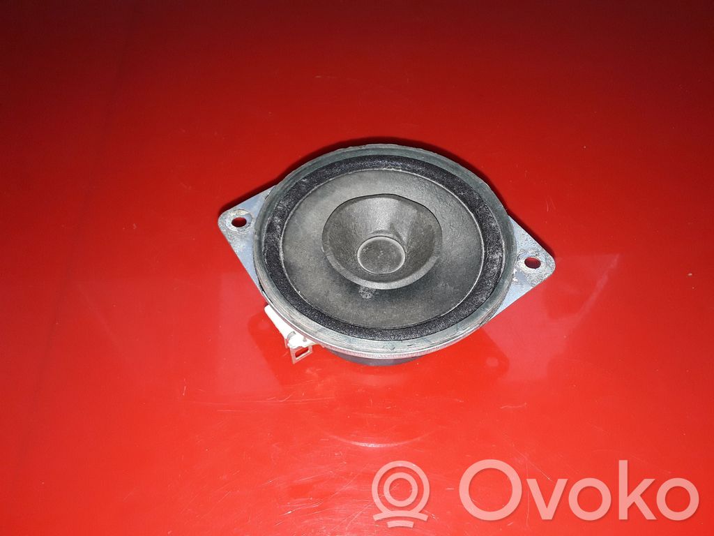 Subaru Justy Altavoz de la puerta delantera 