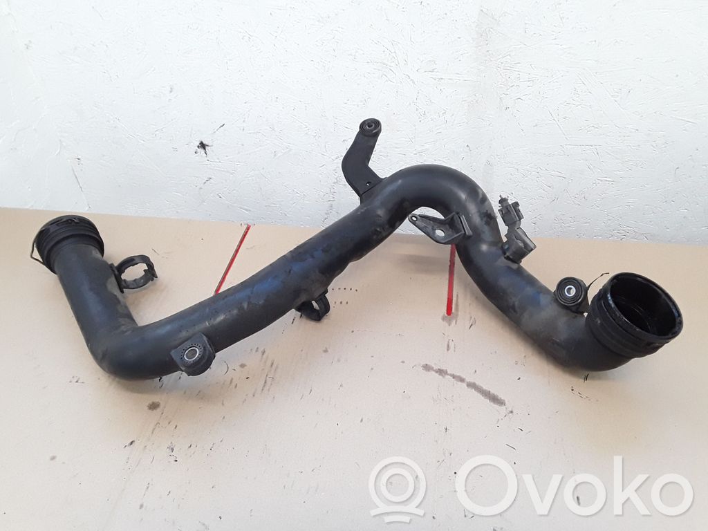 Skoda Octavia Mk2 (1Z) Välijäähdyttimen letku 