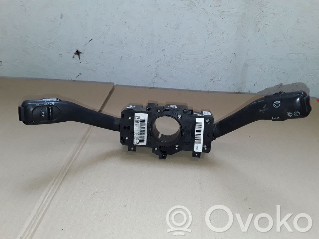 Skoda Octavia Mk1 (1U) Bloc semnalizator și ștergător parbriz 