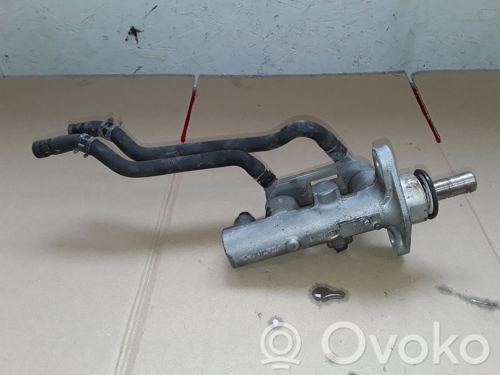 Mitsubishi Grandis Cilindro de freno maestro 