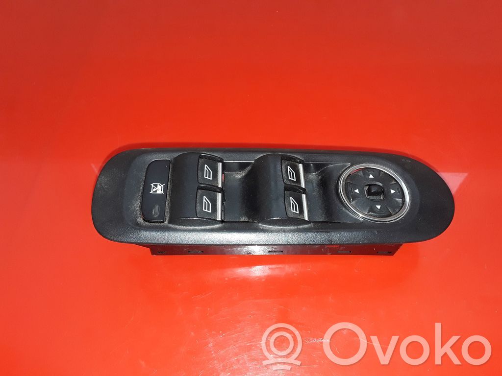 Ford Mondeo MK IV Elektrisko logu slēdzis 