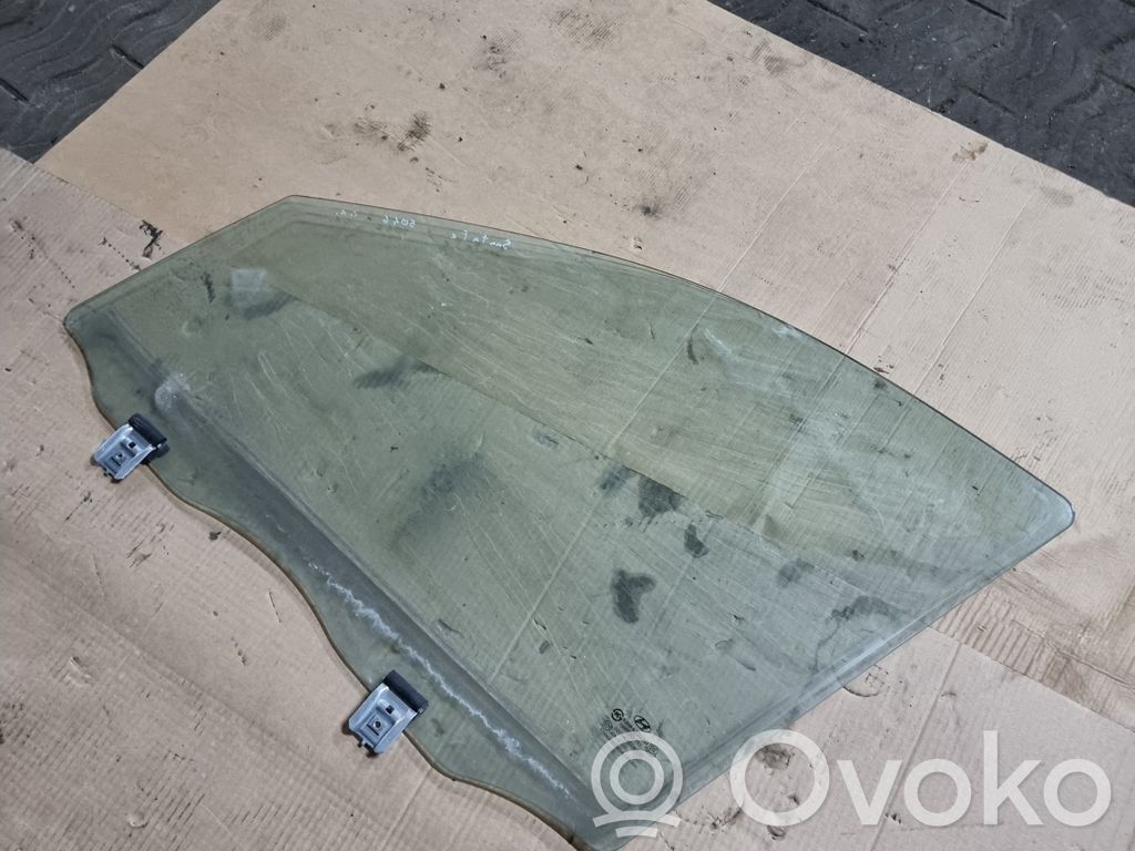 Hyundai Santa Fe Szyba drzwi przednich 