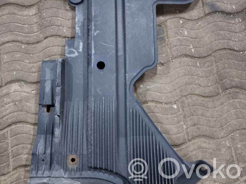 Audi A5 8T 8F Osłona tylna podwozia 