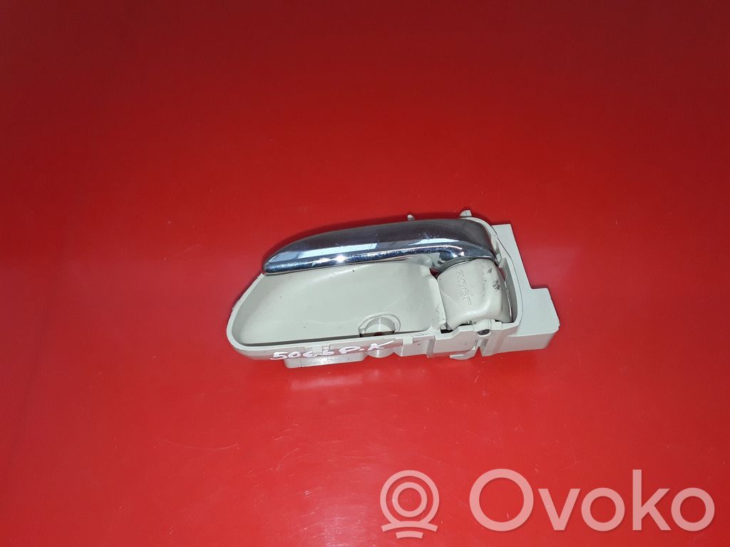 Subaru Tribeca Manecilla interna puerta delantera 