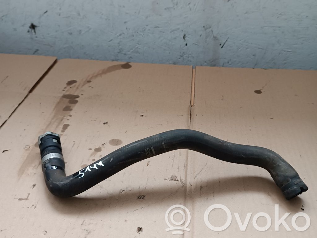 Ford Grand C-MAX Tubo flessibile del liquido di raffreddamento del motore