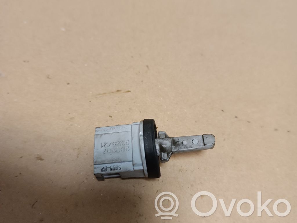 Interior temperature sensor   585507,280207