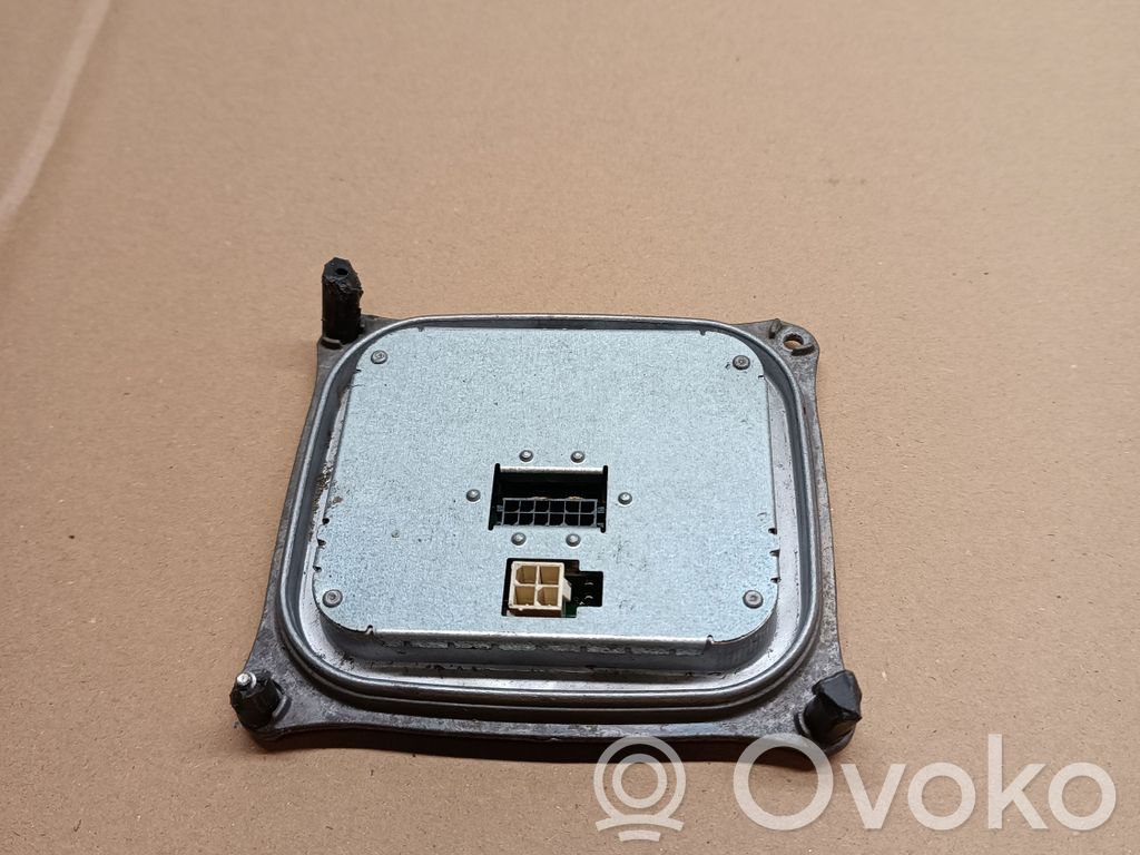 Lancia Delta Lastre de faros xenón 