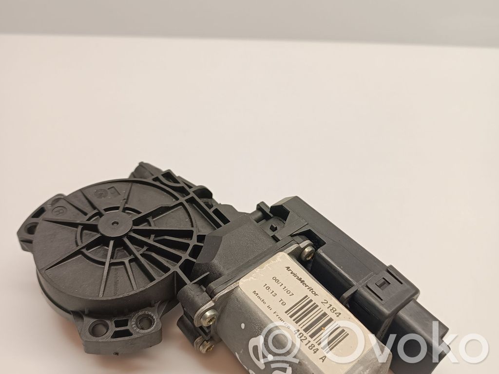 KIA Ceed Front door window regulator motor 
