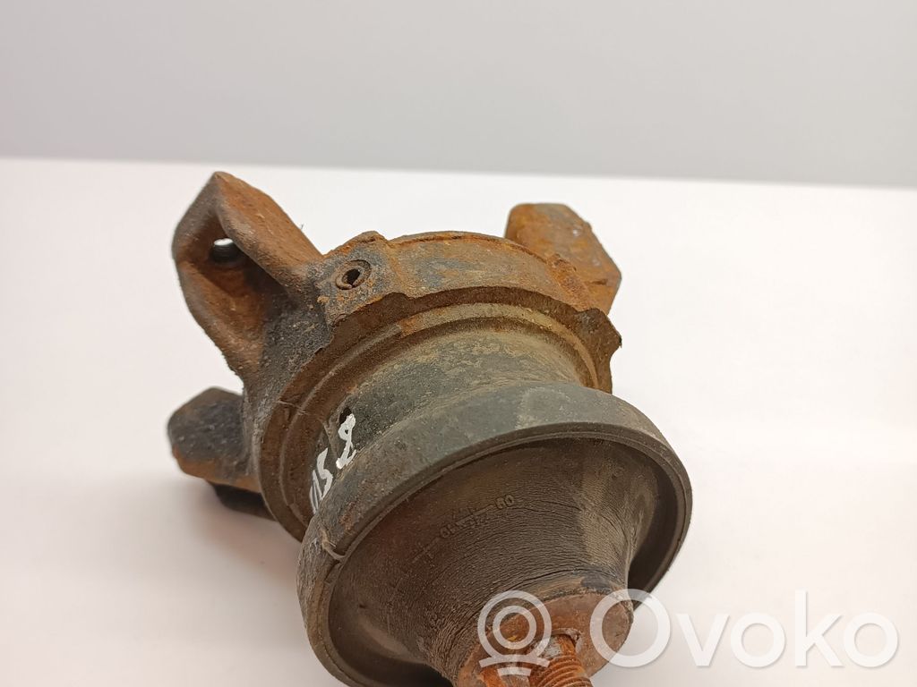 Engine mount bracket   NOCODE
