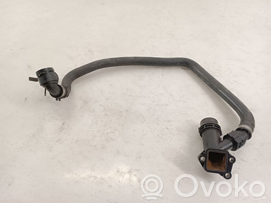 BMW X6 E71 Moottorin vesijäähdytyksen putki/letku 