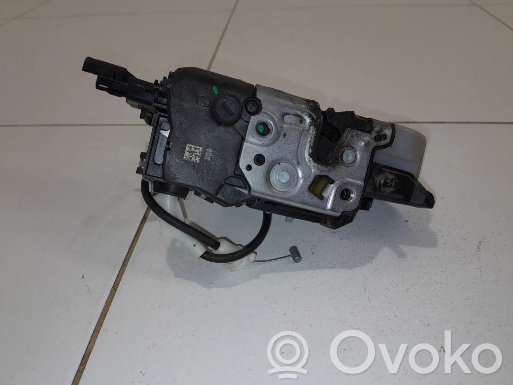 Citroen C3 Front door lock 