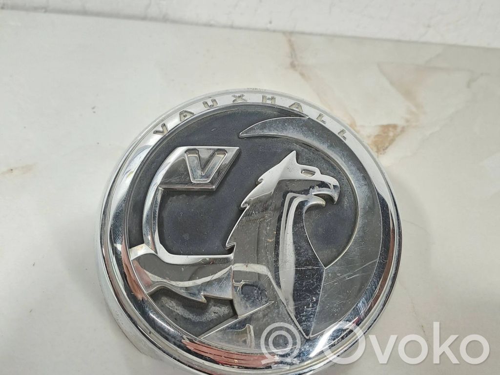 Opel Astra K Przełącznik / Przycisk otwierania klapy bagażnika 