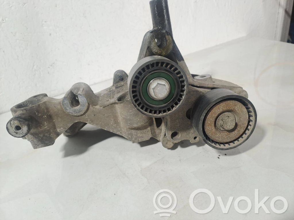 Renault Master III Supporto del generatore/alternatore