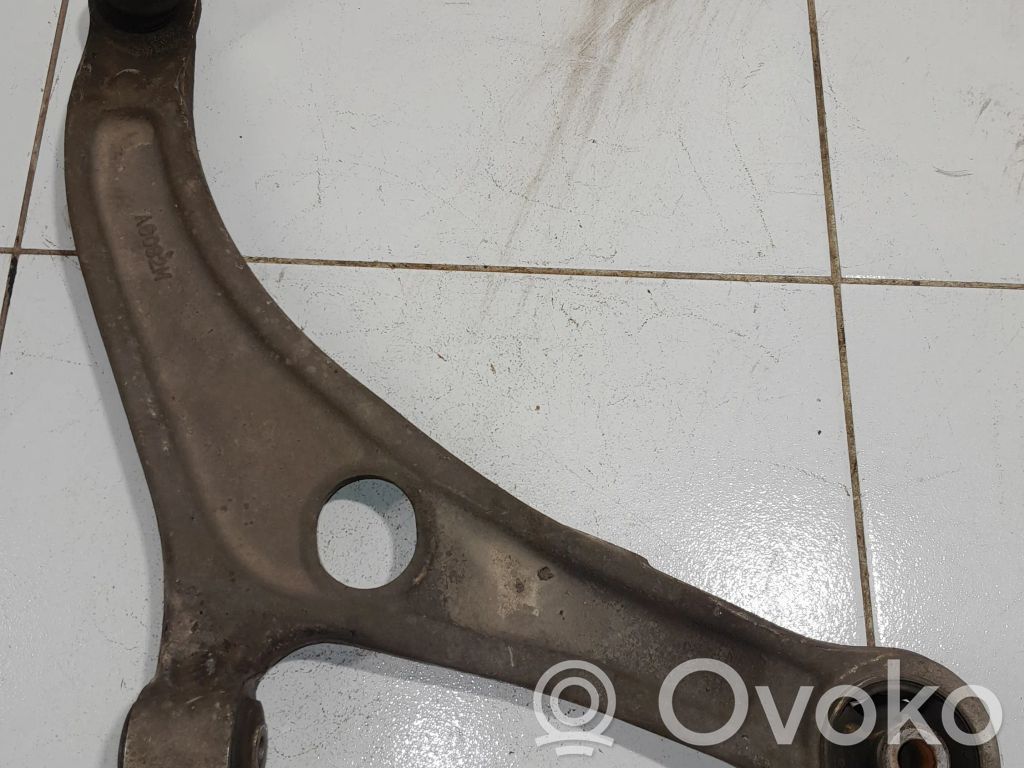 Hyundai i40 Basculă inferioară față
