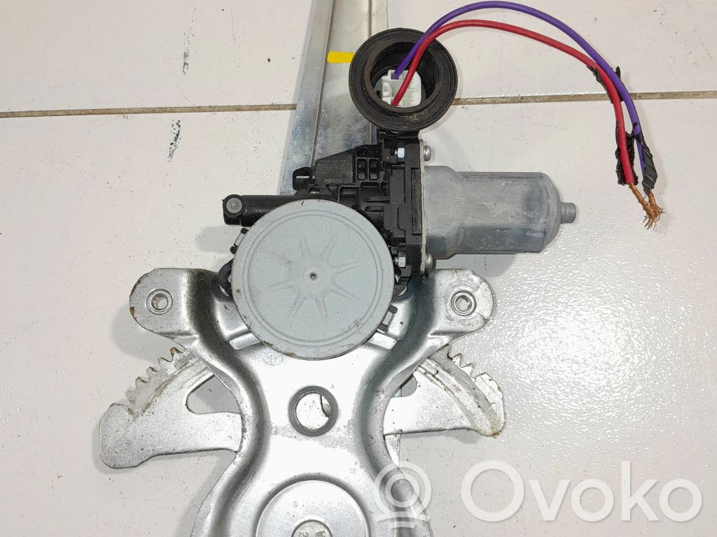 Toyota Camry Macara geam ușă spate cu motor 
