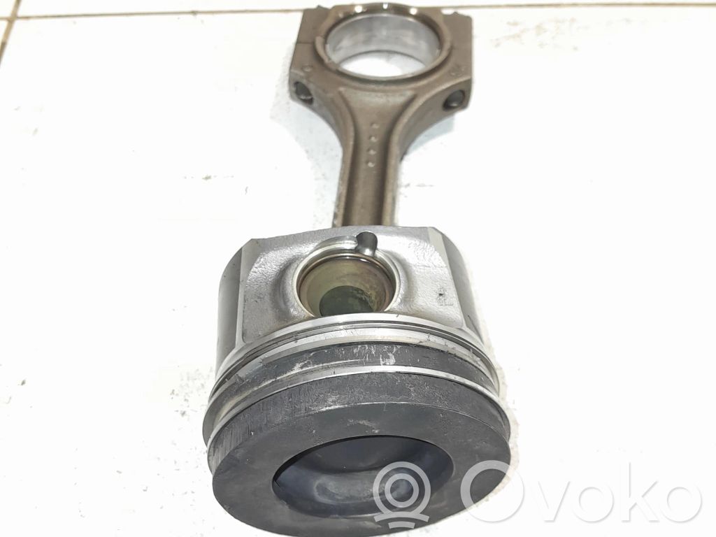 BMW 5 F10 F11 Pistón con biela