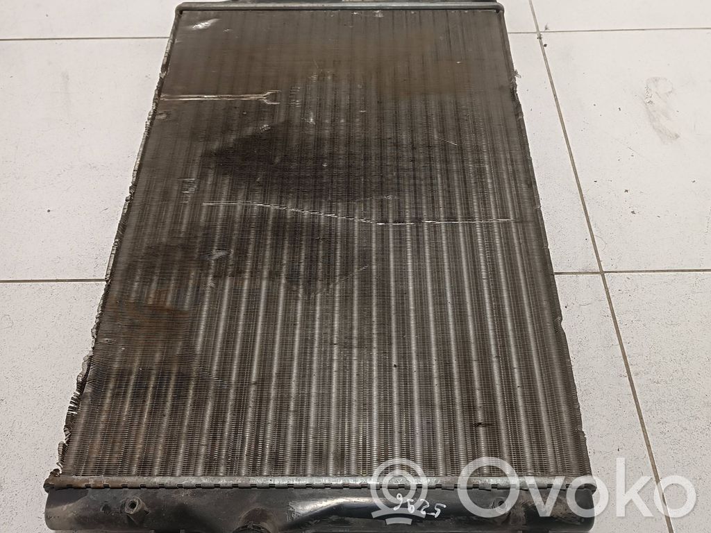 Volkswagen Caddy Radiator lichid răcire 
