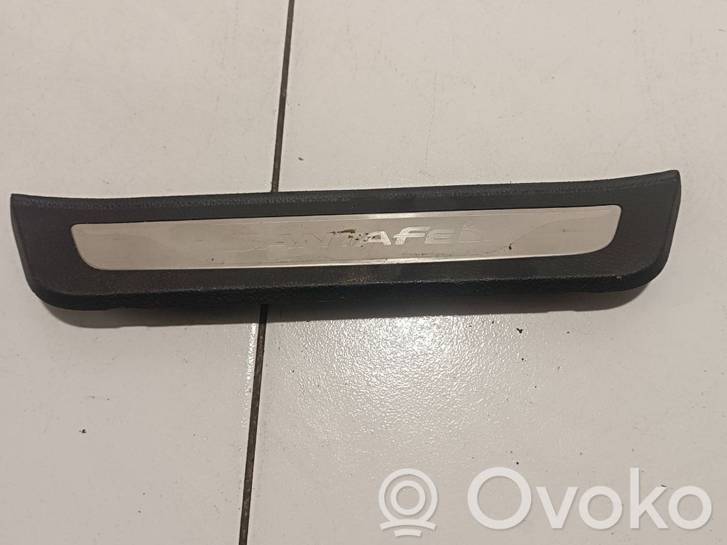 Hyundai Santa Fe Copertura del rivestimento del sottoporta posteriore 
