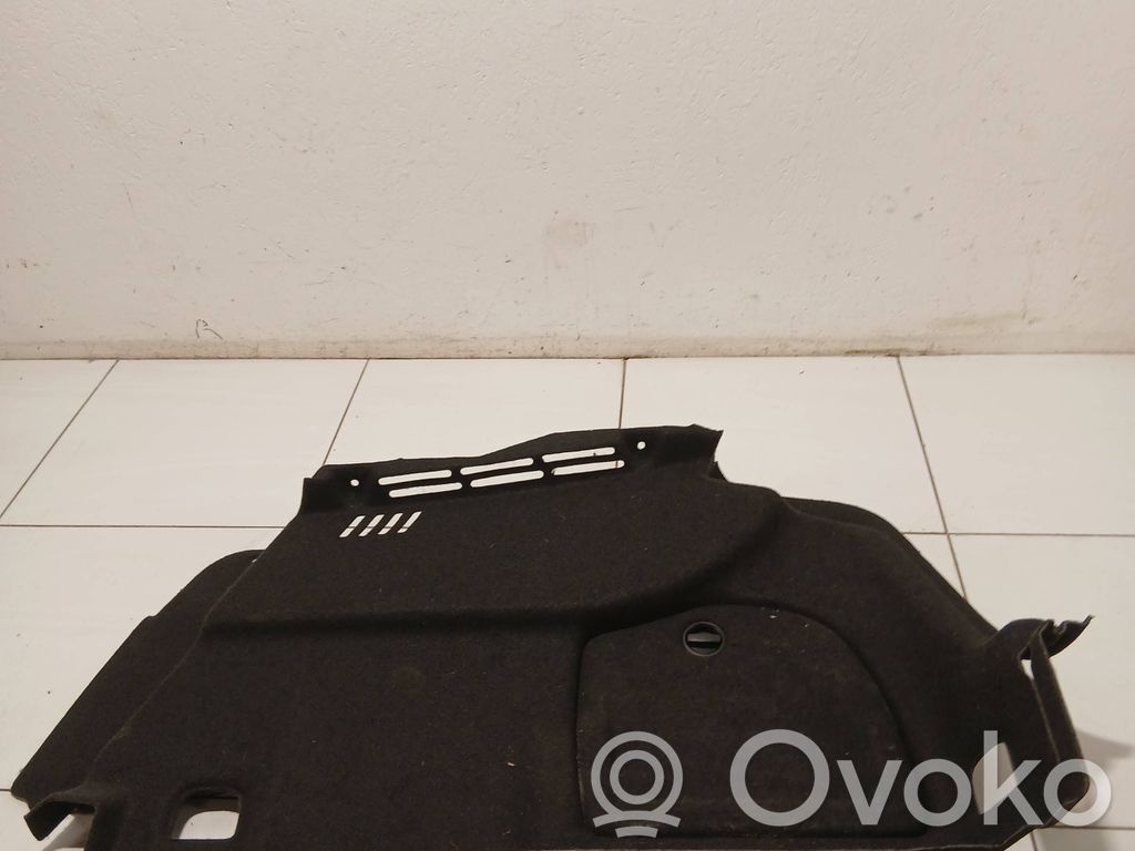 Audi A3 S3 8V Apatinis, bagažinės šono, apdailos skydas 
