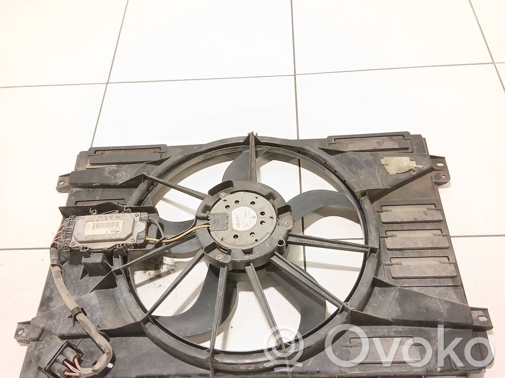 Volkswagen Caddy Elektryczny wentylator chłodnicy 