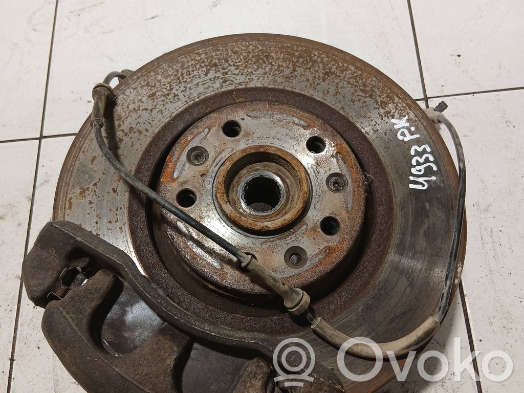 Moyeu de roue avant   64832U03
