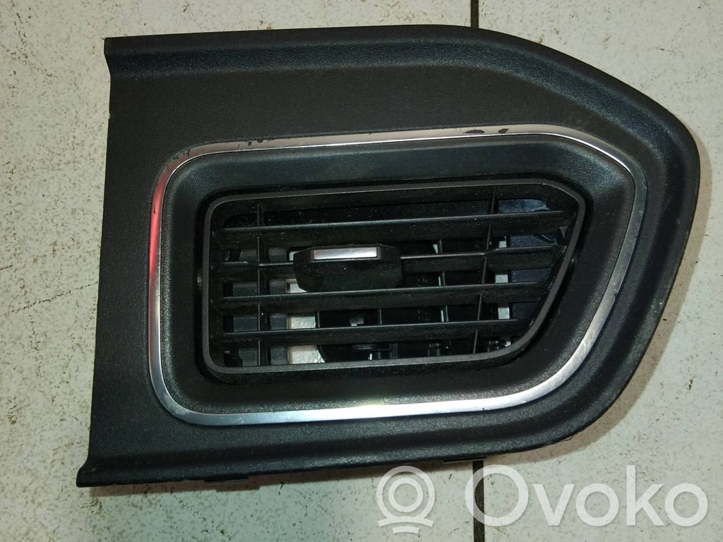 Renault Master III Grilă ventilație/ramă laterală bord 
