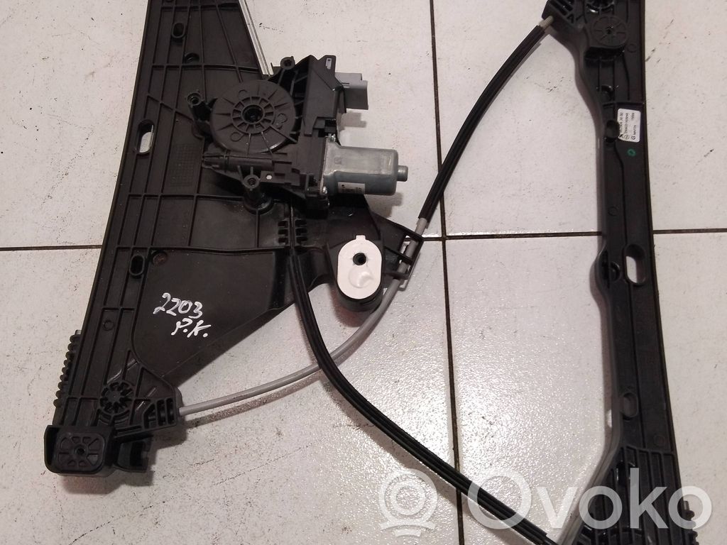 Peugeot 208 II Macara ușă față cu motor 