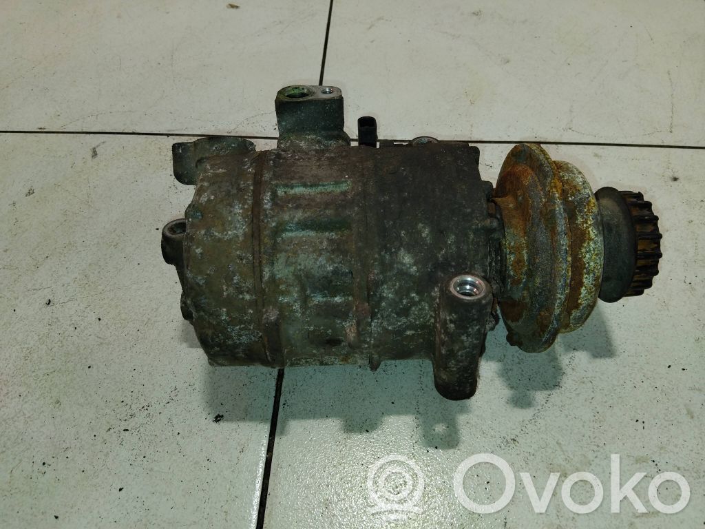 Volkswagen Transporter - Caravelle T5 Compressore aria condizionata (A/C) (pompa)