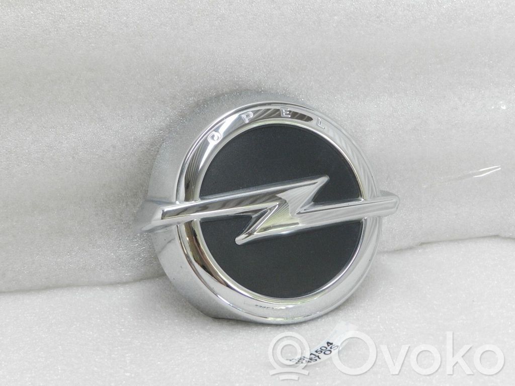 Opel Corsa E Takaluukun/tavaratilan luukun ulkokahva 