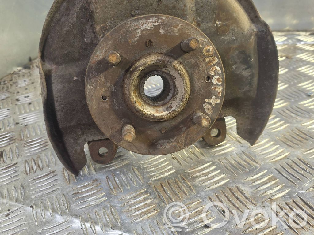 Front wheel hub