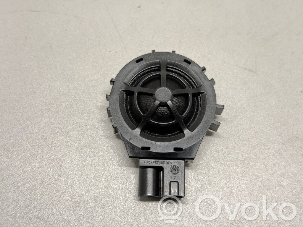 Audi A3 8Y Altavoz de alta frecuencia en la puerta delantera 