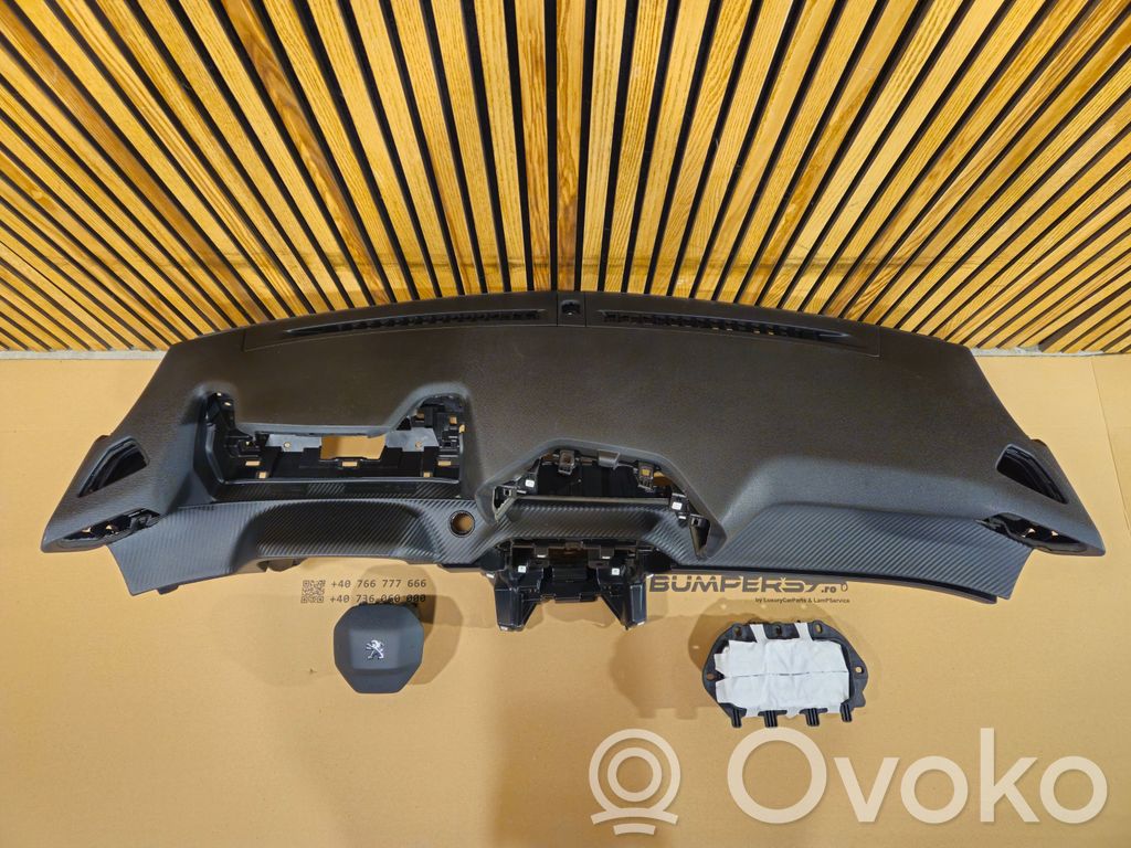 Peugeot 2008 II Deska rozdzielcza 