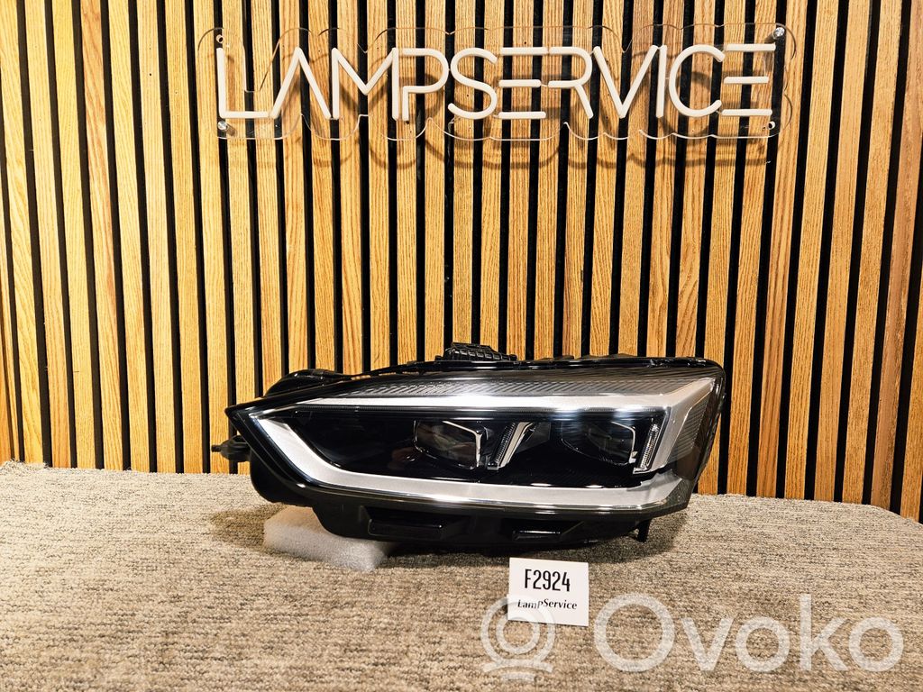 Audi A5 Headlight/headlamp 