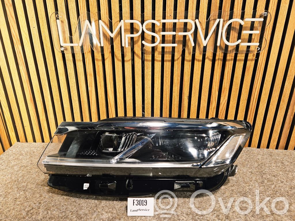 Lampa przednia   761941035B,F3019