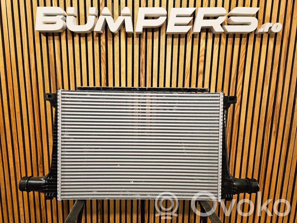Audi Q7 4M Interkūlerio radiatorius 