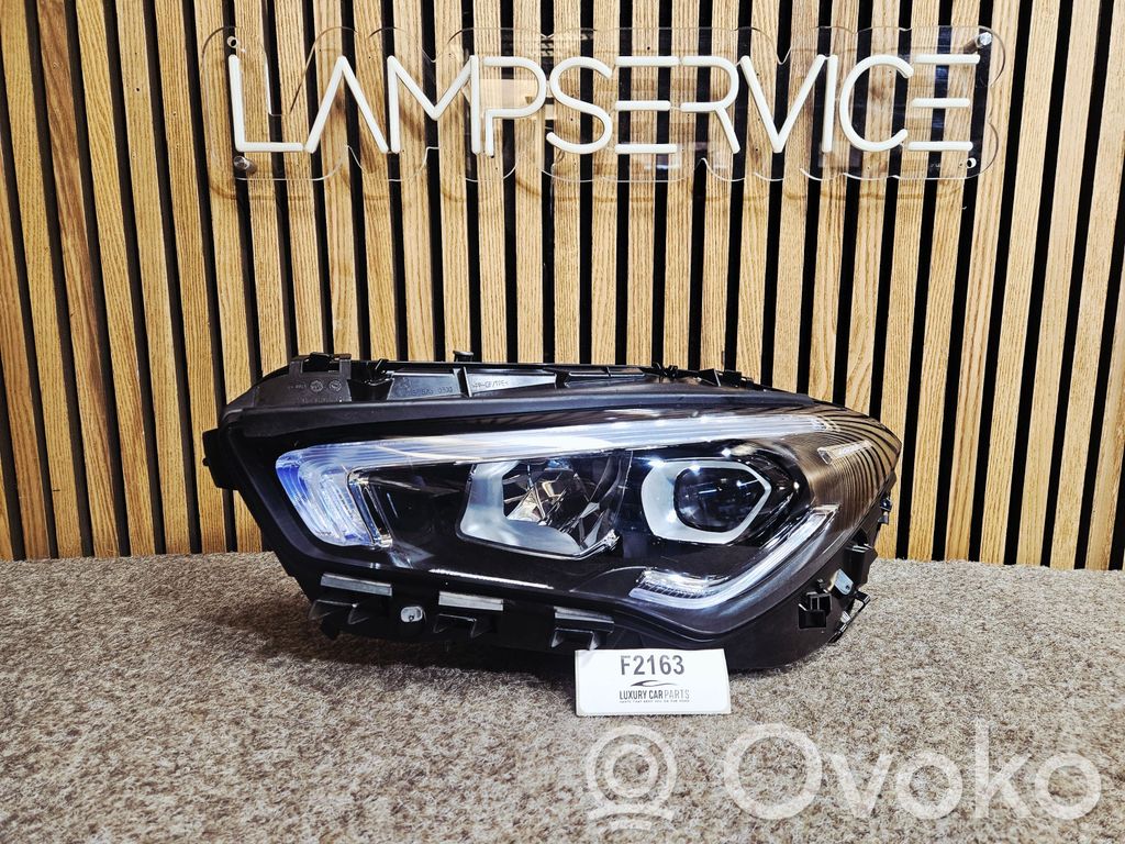 Mercedes-Benz CLA C118 X118 Faro/fanale 