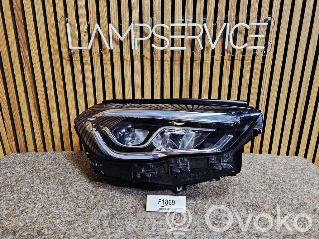 Mercedes-Benz GLA H247 Faro/fanale 
